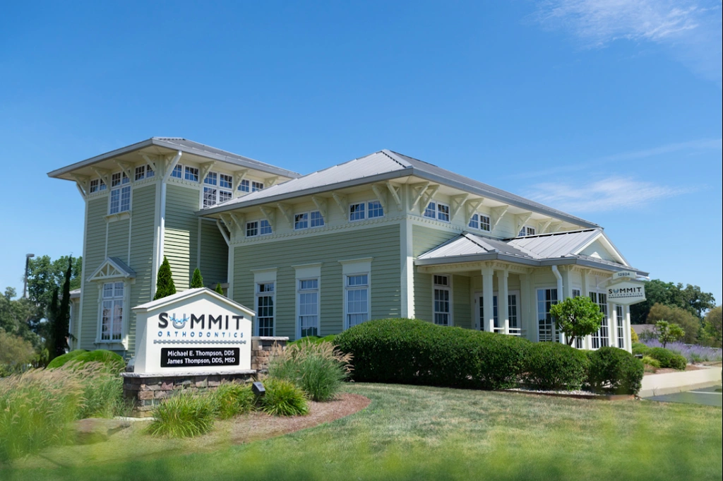 Summit Orthodontics: Dr. Thompson - Professional dental clinic exterior with modern facilities