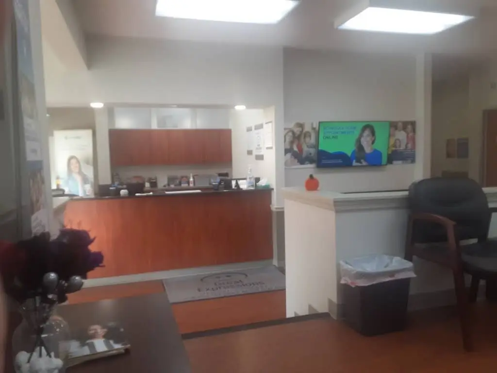 Great Expressions Dental Centers - Willow Creek