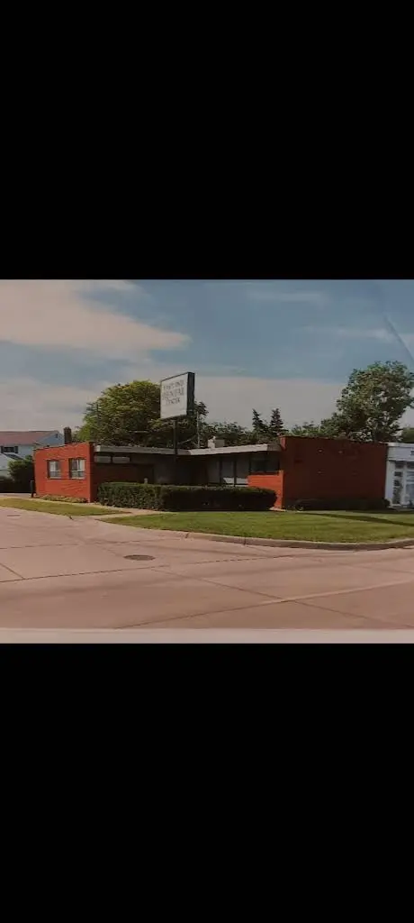 Eastland Dental Center - Professional dental clinic exterior with modern facilities