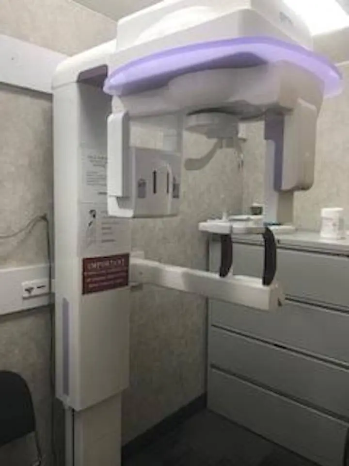 Detroit Dental Specialists - Professional dental clinic exterior with modern facilities