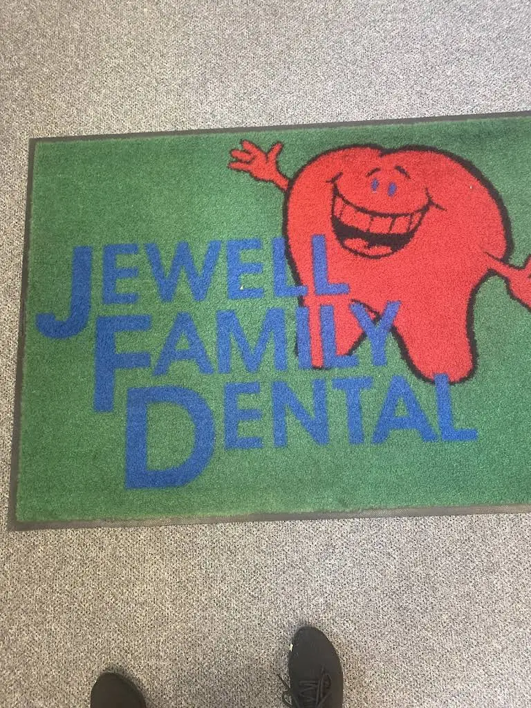 Jewell Dental - Professional dental clinic exterior with modern facilities