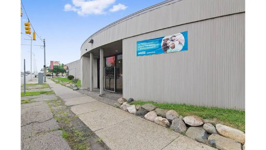 Gentle Dental at Gratiot Avenue - Professional dental clinic exterior with modern facilities
