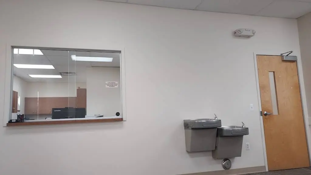 Metro Dental Specialists - Professional dental clinic exterior with modern facilities
