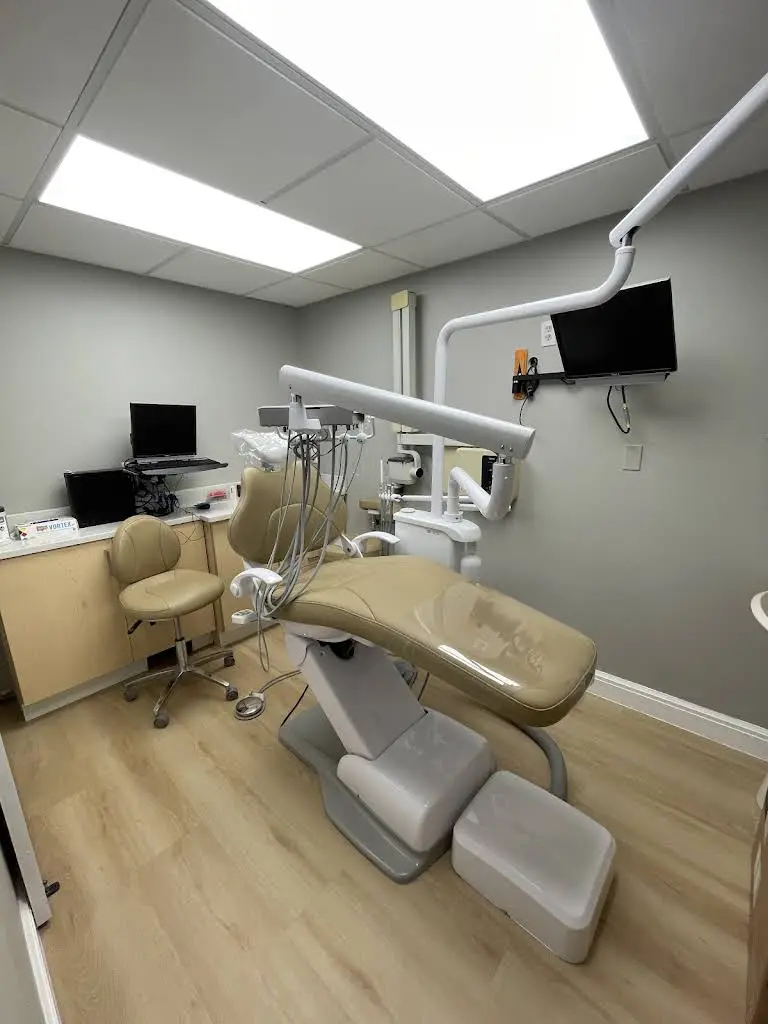 Magnolia Dental Dr. Maha Kassim - Professional dental clinic exterior with modern facilities