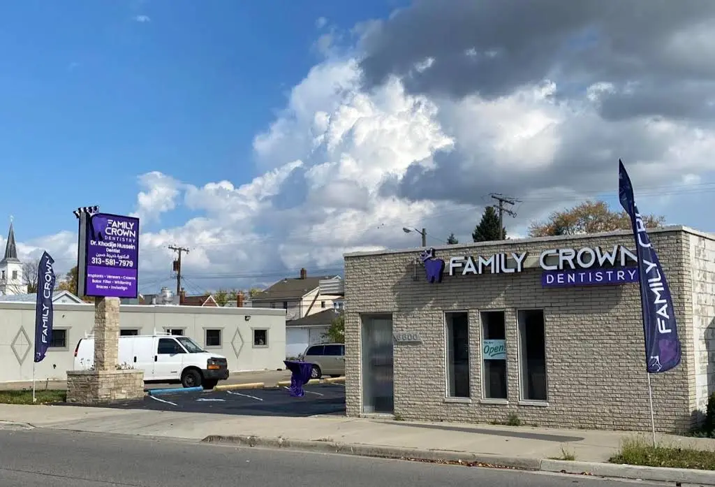 Family Crown Dentistry - Professional dental clinic exterior with modern facilities