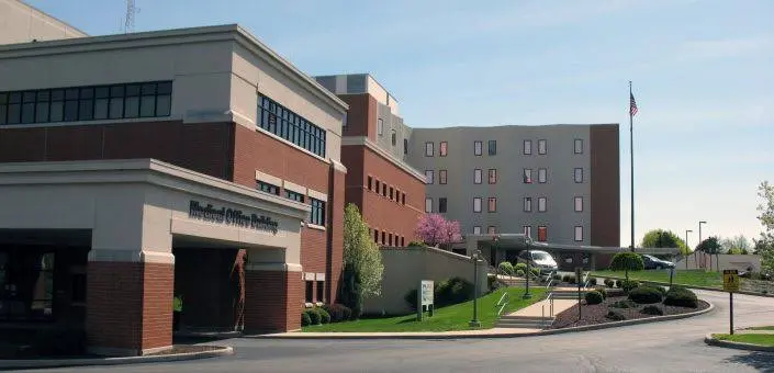 Harbor Light Oral & Maxillofacial Surgery, Implants & Periodontal Surgery - Professional dental clinic exterior with modern facilities