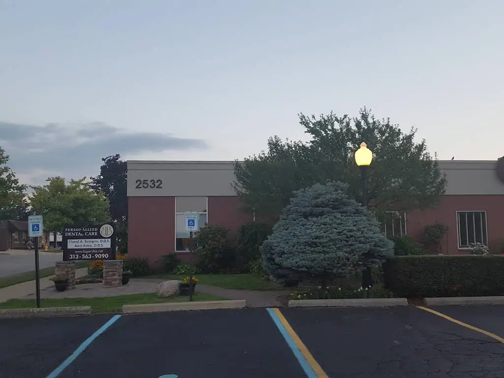 Personalized Dental Care - Professional dental clinic exterior with modern facilities