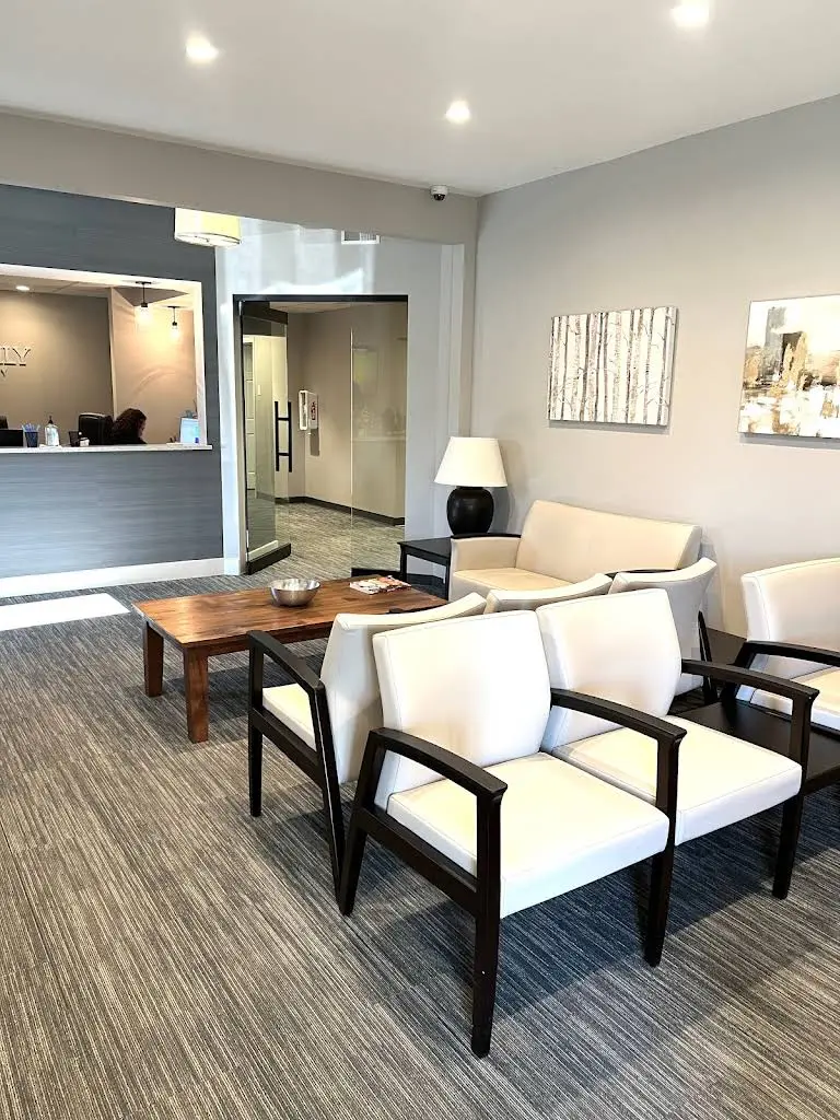 Kokomo Family Dentistry - Professional dental clinic exterior with modern facilities