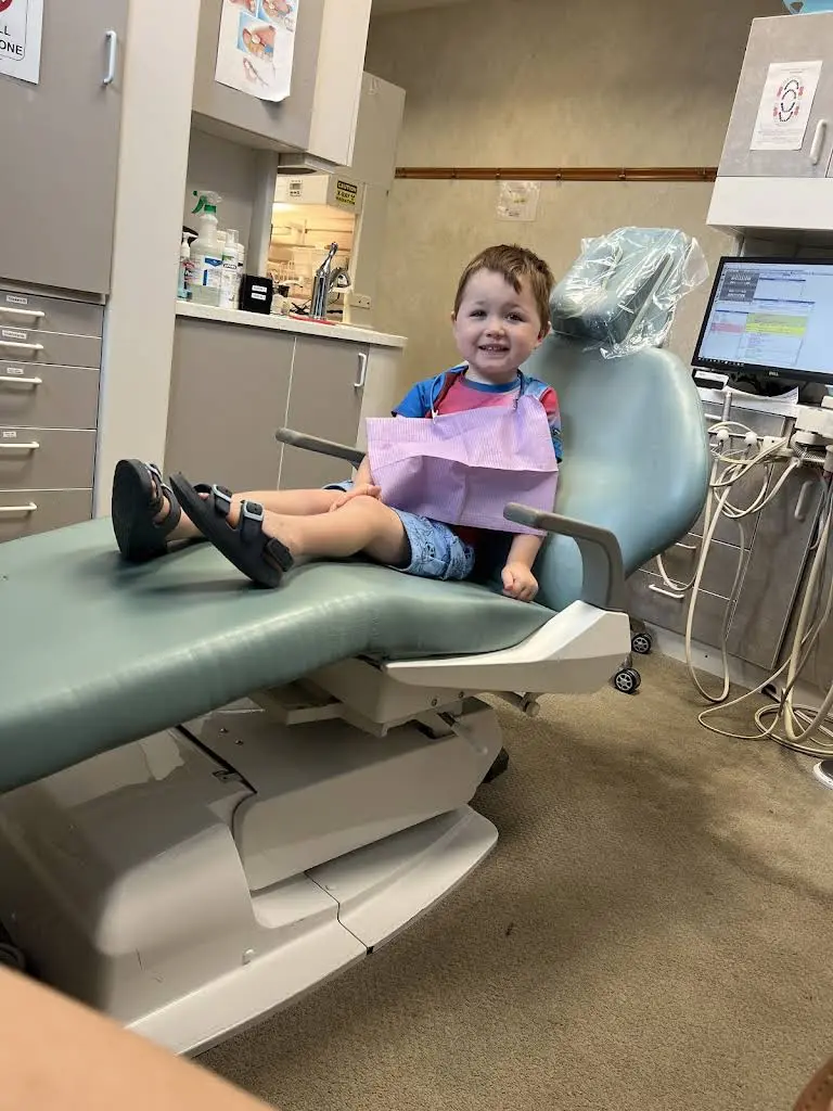Bowling Green Pediatric Dental Group - Professional dental clinic exterior with modern facilities