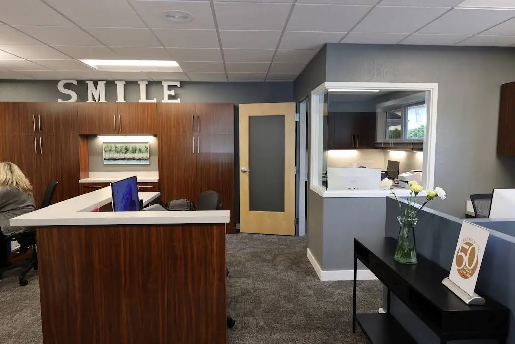 Howard, Nicholas, Baburek, DDS - Professional dental clinic exterior with modern facilities