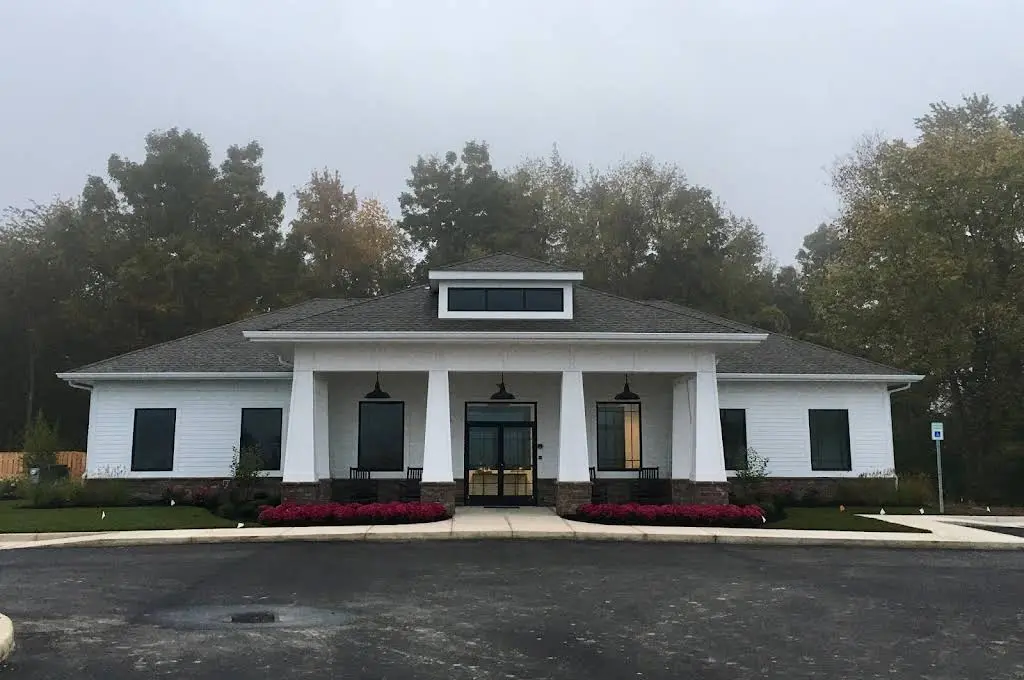 Dana E. Wright Dentistry - Professional dental clinic exterior with modern facilities