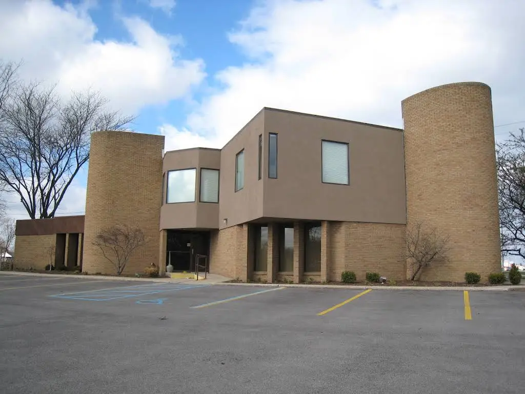 Michalak Charles DDS - Professional dental clinic exterior with modern facilities