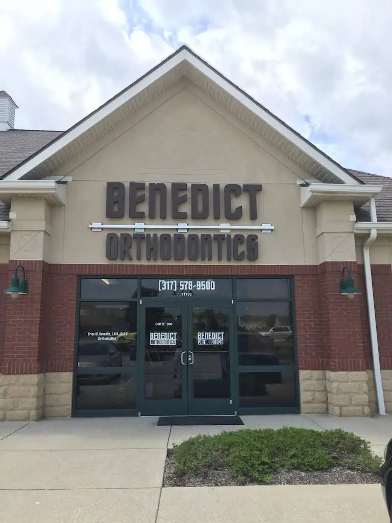 Benedict Orthodontics - Professional dental clinic exterior with modern facilities
