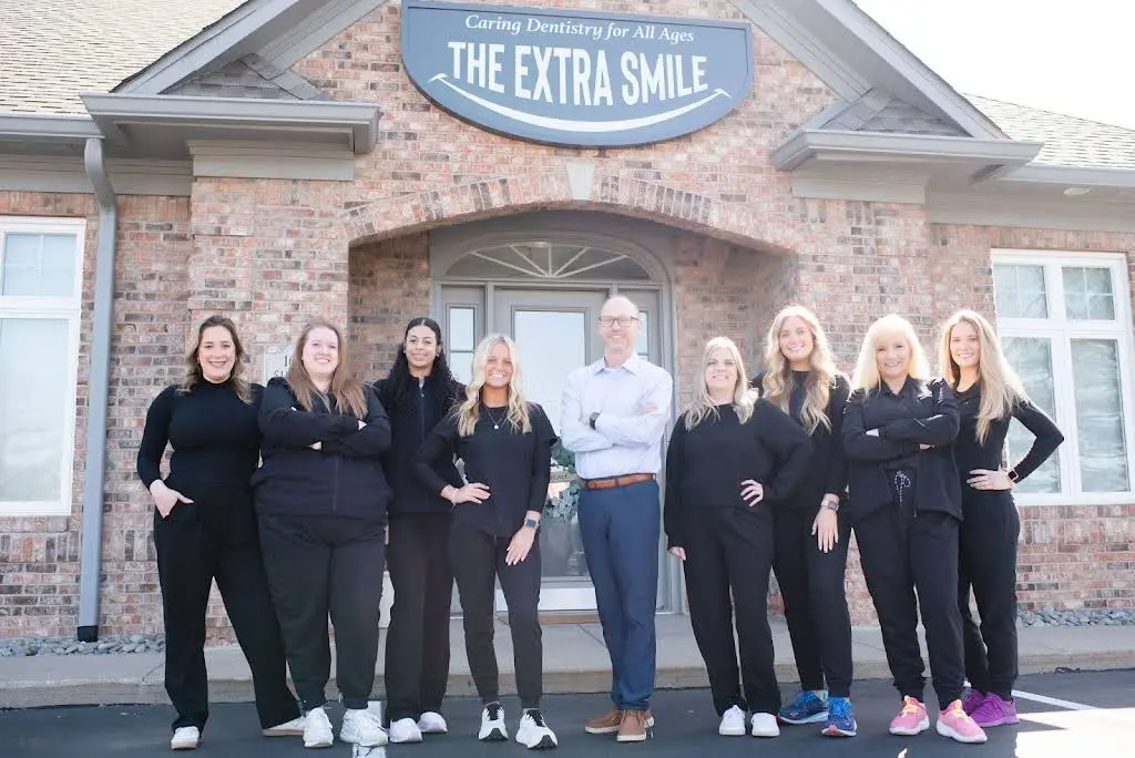 The Extra Smile: Tim Hoftiezer DDS - Professional dental clinic exterior with modern facilities