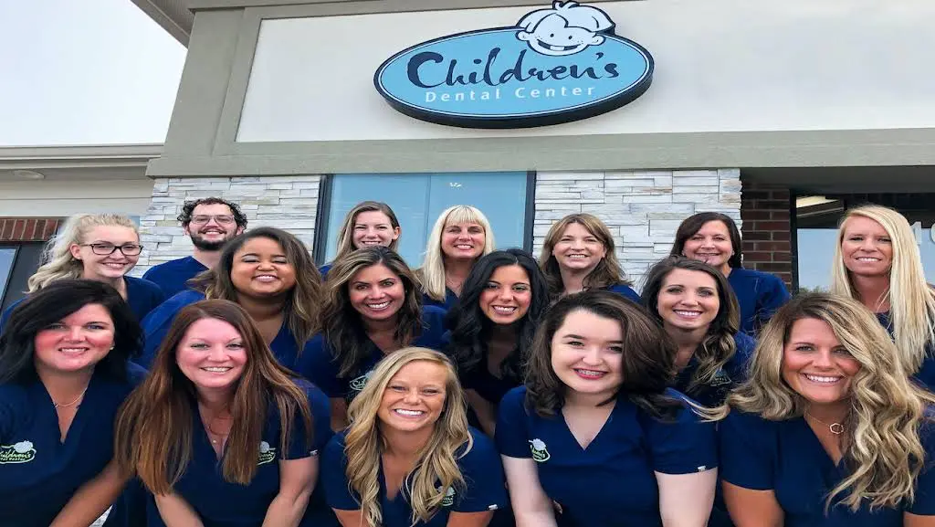 Children's Dental Center - Professional dental clinic exterior with modern facilities