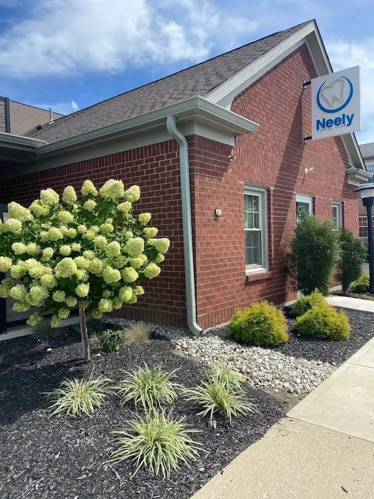 Neely Dental Team - Professional dental clinic exterior with modern facilities