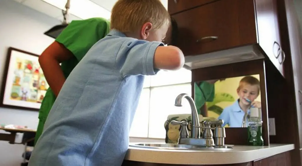 Delaware Pediatric Dentistry - Professional dental clinic exterior with modern facilities