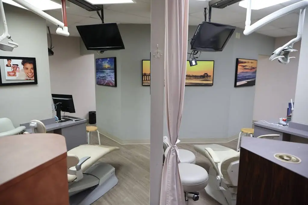 Dental Care Dr. Nathan Lloyd / Oxford Health Centered Dentistry