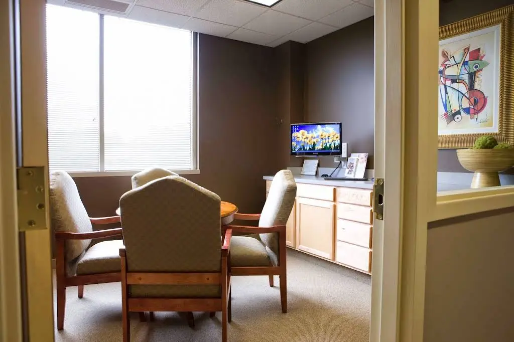 Abidin & Cao, DDS - Professional dental clinic exterior with modern facilities