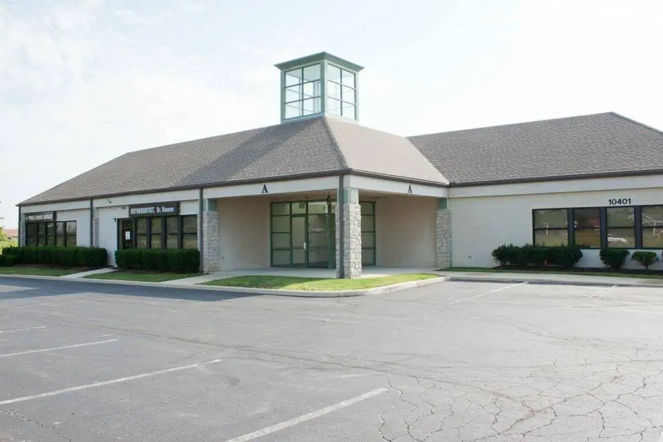 James A Homon, Orthodontist - Professional dental clinic exterior with modern facilities