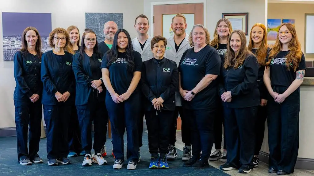 Dentistry @ University Pointe - Professional dental clinic exterior with modern facilities