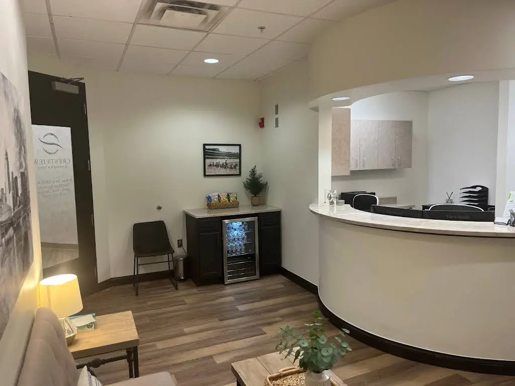 Crestview Endodontics - Professional dental clinic exterior with modern facilities