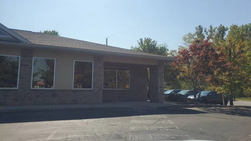 Grove City Endodontics Inc. - Professional dental clinic exterior with modern facilities