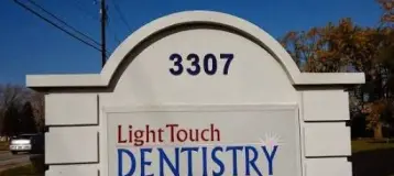 Light Touch Dentistry - Justin Long D.M.D.