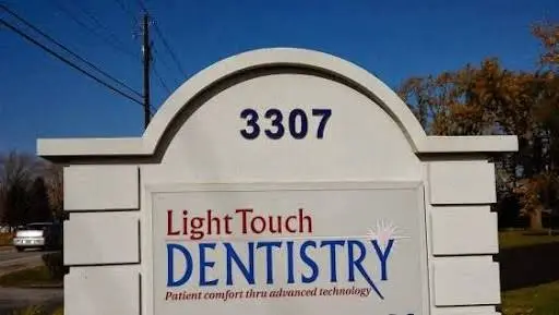 Light Touch Dentistry - Justin Long D.M.D. - Professional dental clinic exterior with modern facilities