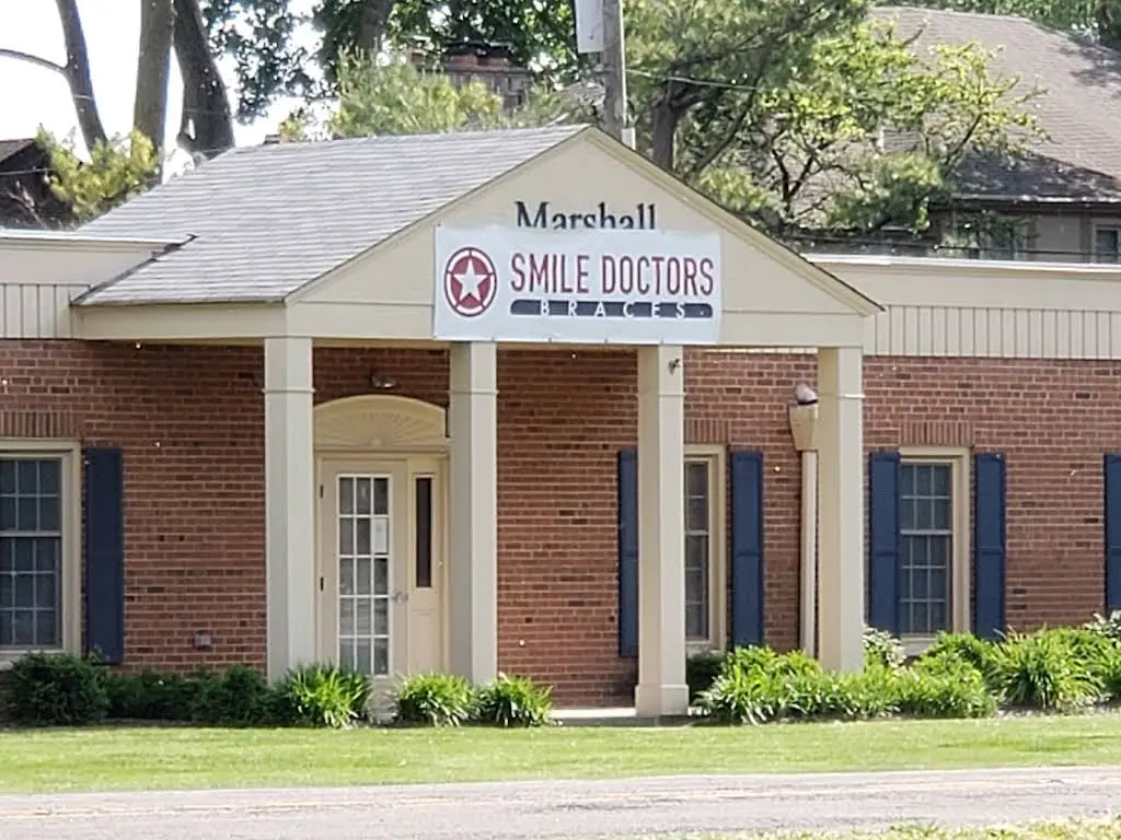 Smile Doctors Orthodontics - Professional dental clinic exterior with modern facilities