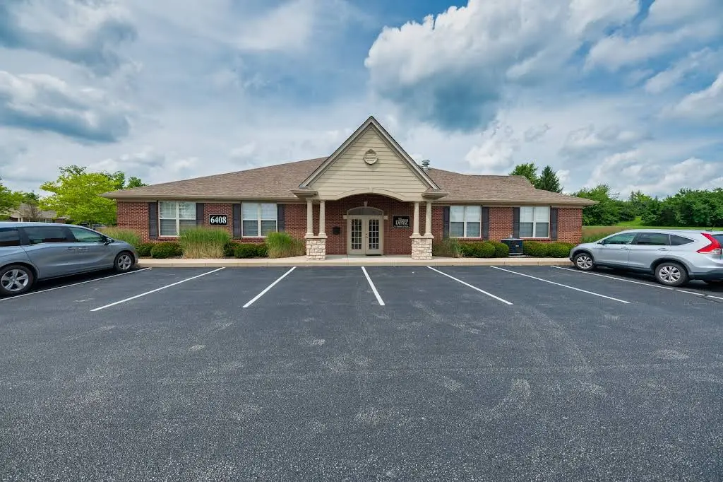 Mason Comfort Dental - Professional dental clinic exterior with modern facilities