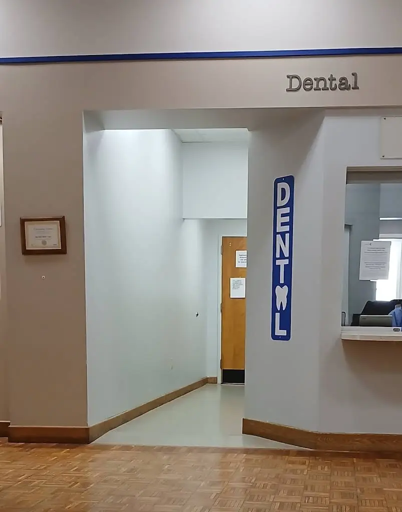 Elm Street Dental Clinic - Professional dental clinic exterior with modern facilities
