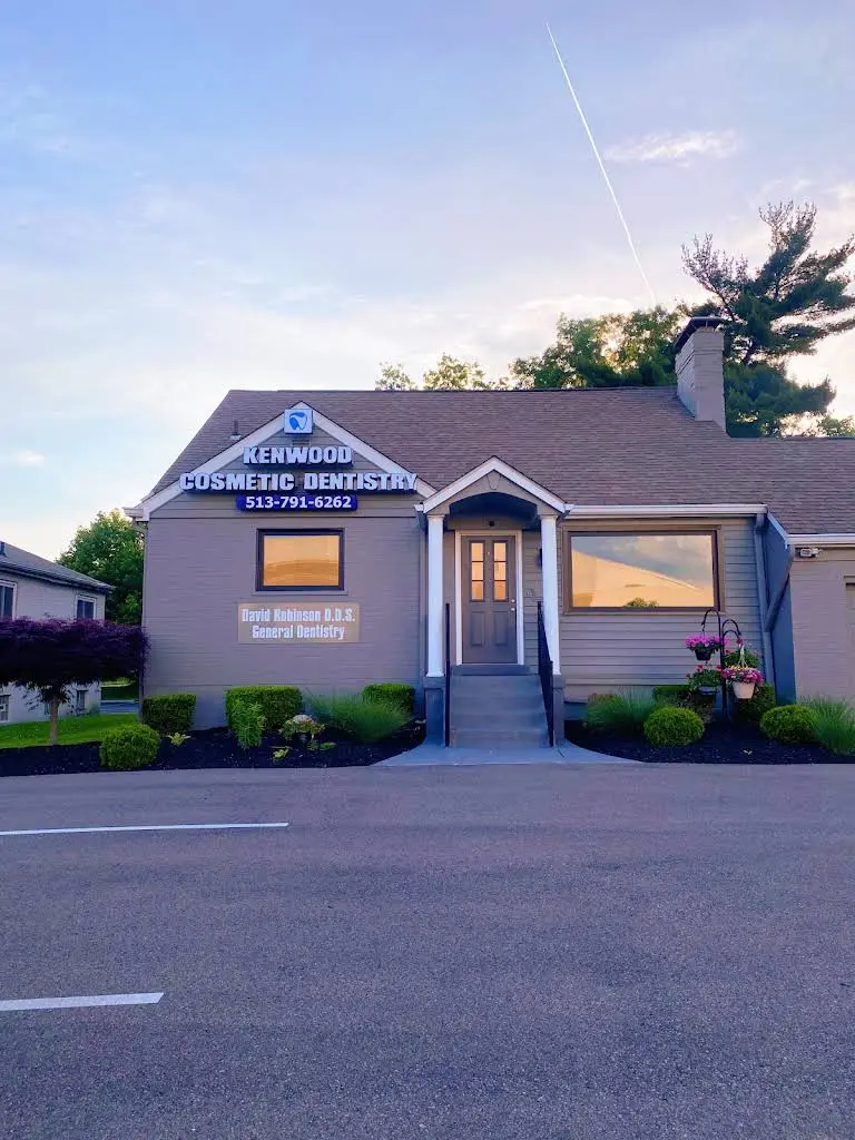 Kenwood Cosmetic Dentistry - Professional dental clinic exterior with modern facilities