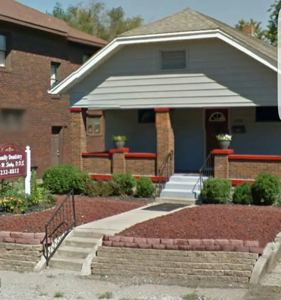 Staley Family Dentistry - Terre Haute - Professional dental clinic exterior with modern facilities