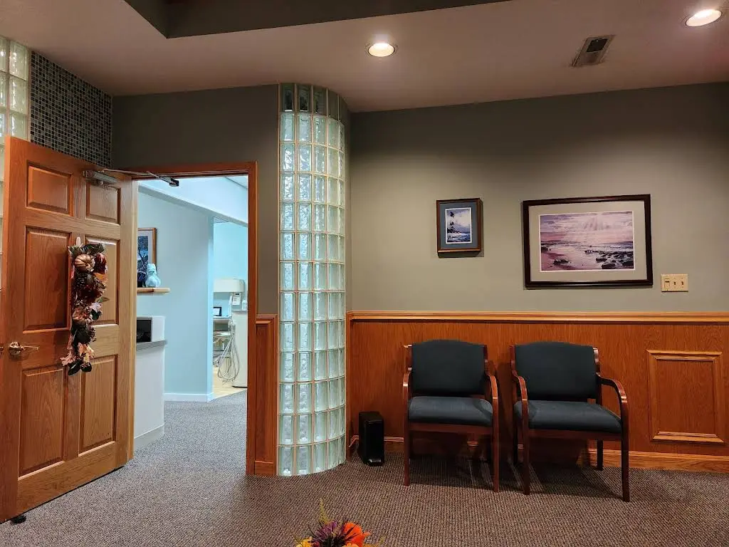 Endodontic Center of Southern Indiana - Professional dental clinic exterior with modern facilities