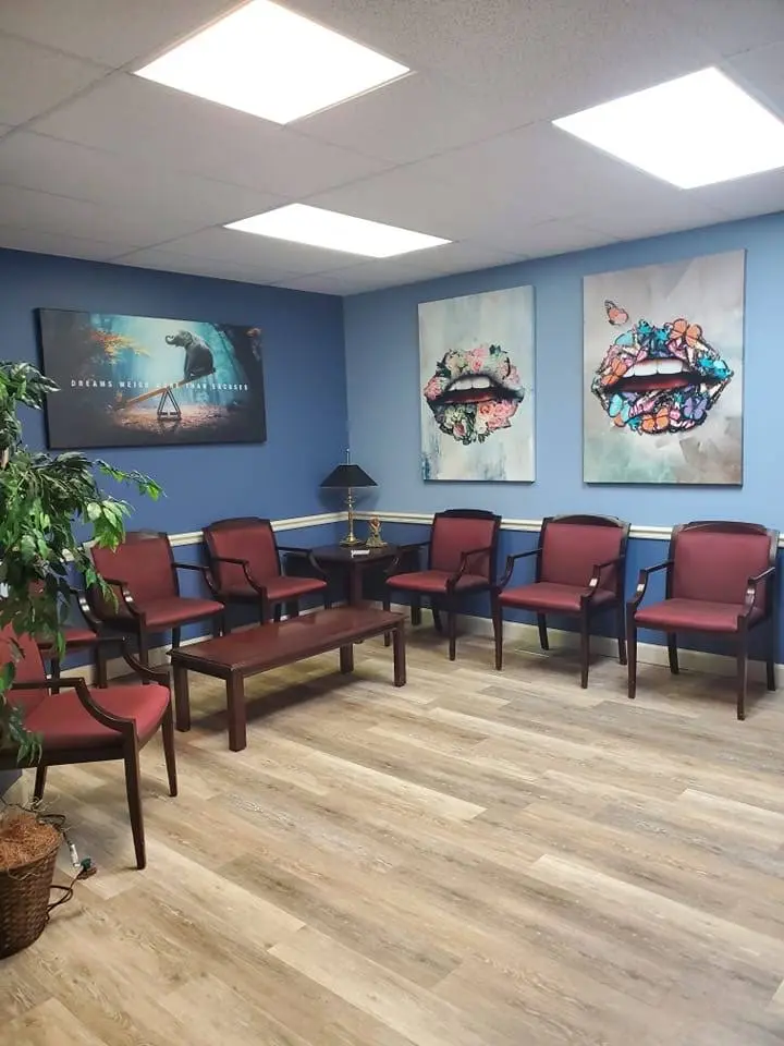 The Smile Method LLC - Professional dental clinic exterior with modern facilities