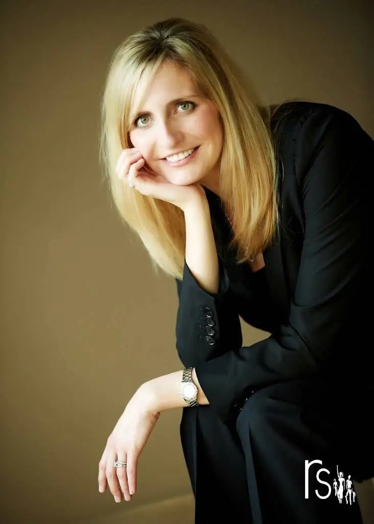 Chapman Dentistry - Julie Chapman DDS - Professional dental clinic exterior with modern facilities