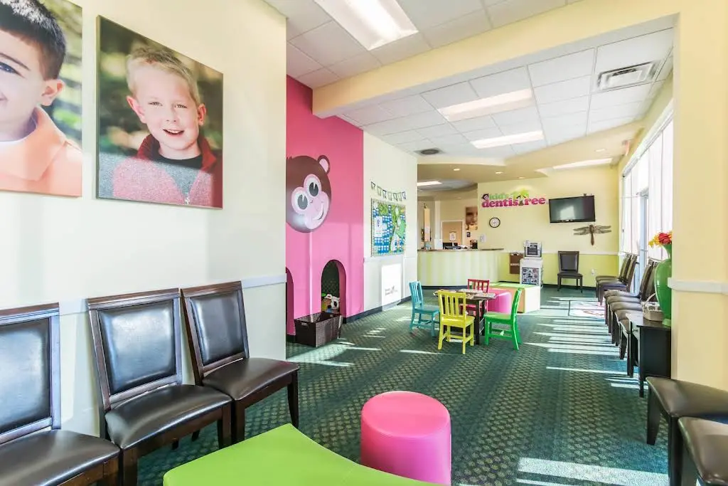 Kid's Dentistree - Professional dental clinic exterior with modern facilities