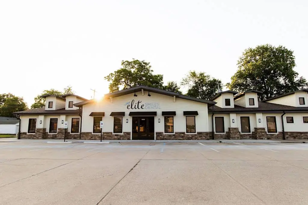 Elite Smiles Dental - Professional dental clinic exterior with modern facilities