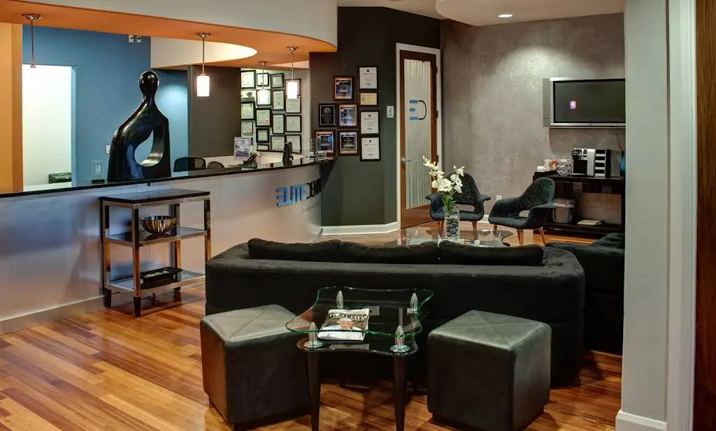 New Albany Elite Dental - Andrew E. Skasko, DDS - Professional dental clinic exterior with modern facilities