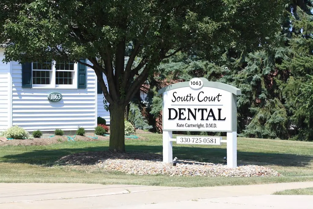 South Court Dental - Professional dental clinic exterior with modern facilities