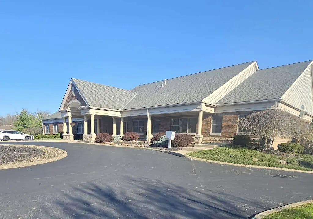 Medina Dental - Professional dental clinic exterior with modern facilities