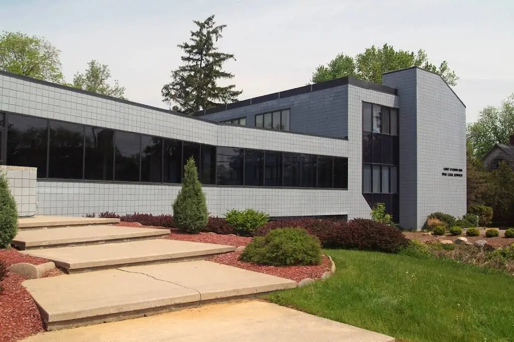 Dr. Casey O'Conor, DDS, MS - Professional dental clinic exterior with modern facilities
