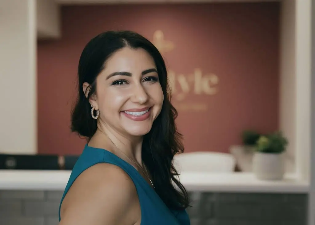Lifestyle Family Dentistry: Josetta DeFrancisco DMD - Professional dental clinic exterior with modern facilities