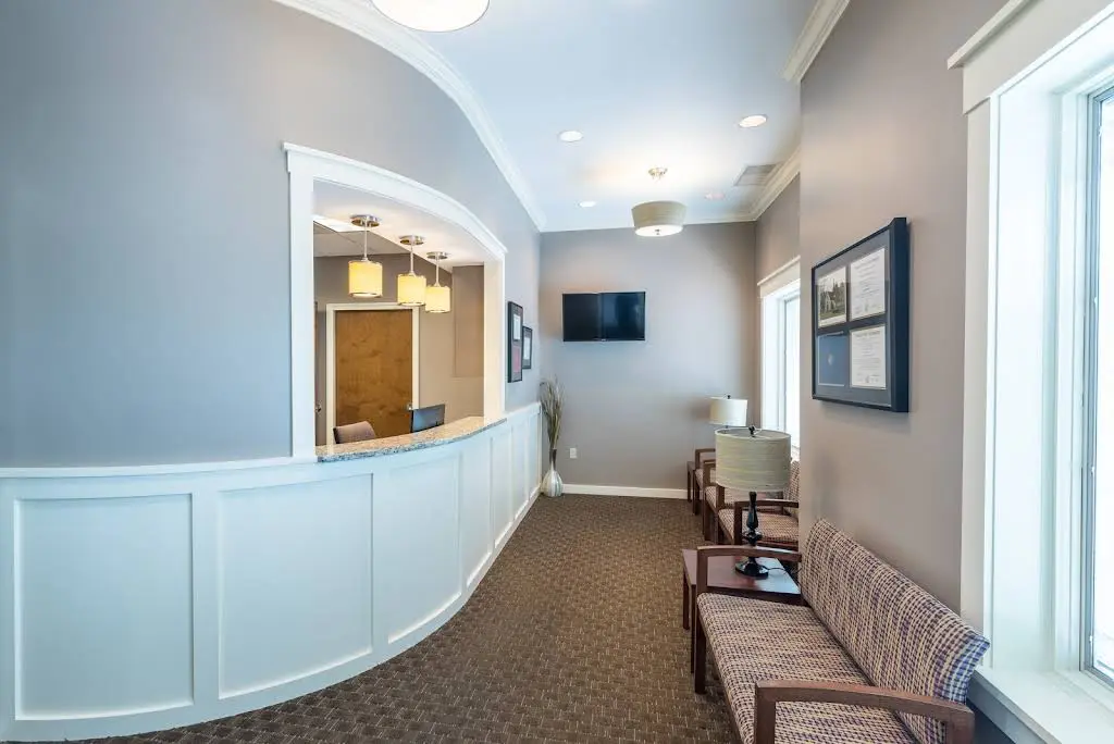 Dentkos Endodontics - Professional dental clinic exterior with modern facilities