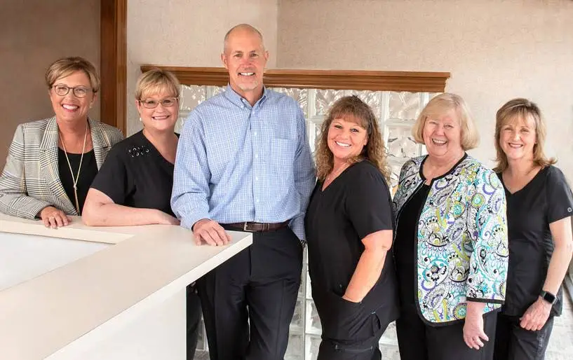Michael Kreimer DDS - Professional dental clinic exterior with modern facilities
