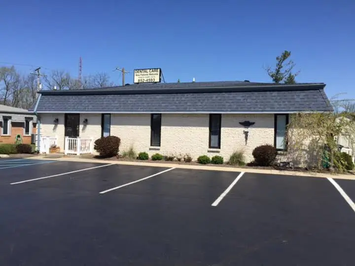 Brownsburg Family Dental Care - Professional dental clinic exterior with modern facilities