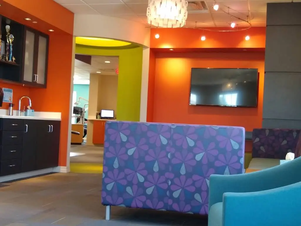 Maple Orthodontics - Professional dental clinic exterior with modern facilities