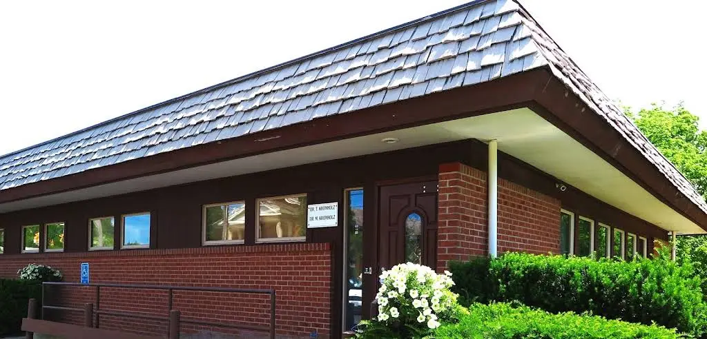 Olmsted Falls Dental Arts - Professional dental clinic exterior with modern facilities