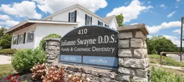 Julianne Swayne, DDS